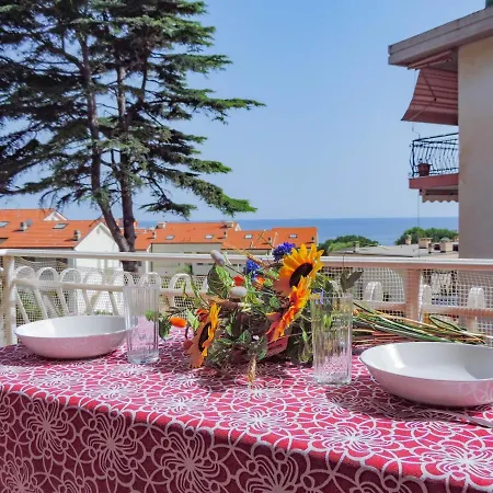H11 Terrazzo Al Mare - - Spiagge Riva Ligure